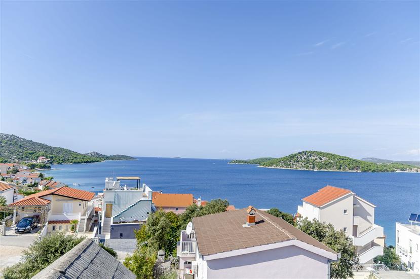 Apartment A4, for 4 persons