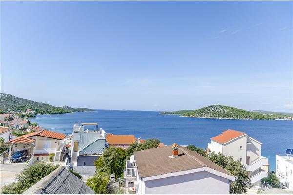 Apartment A4, for 4 persons