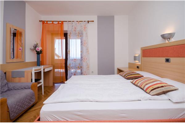 Apartment A1, for 4 persons