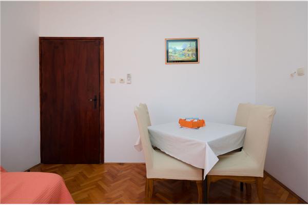 Apartment A2, for 4 persons