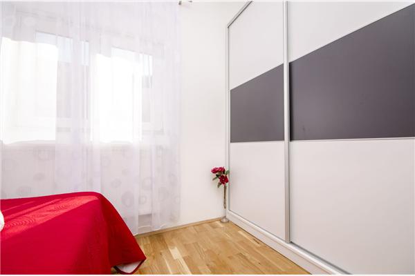 House K1, for 12 persons