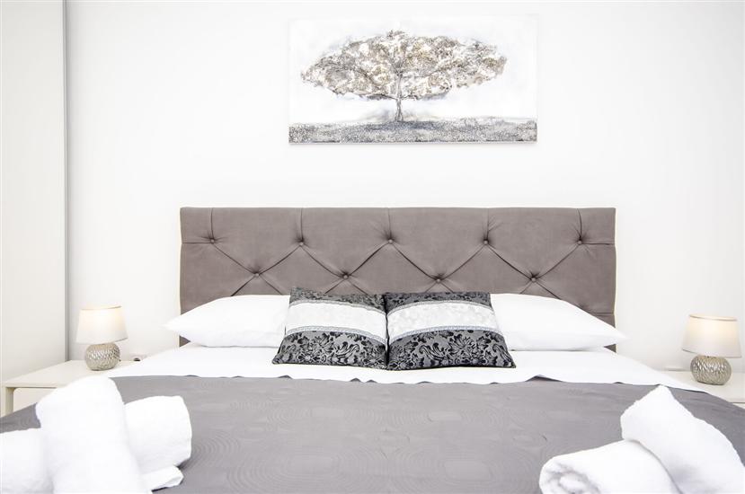 House K1, for 12 persons