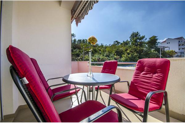 House K1, for 12 persons