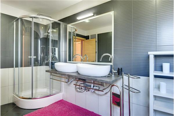 House K1, for 8 persons