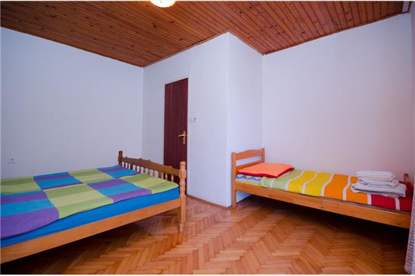 Apartment A2, for 6 persons