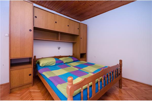 Apartment A2, for 6 persons