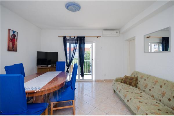 Apartment A4, for 4 persons