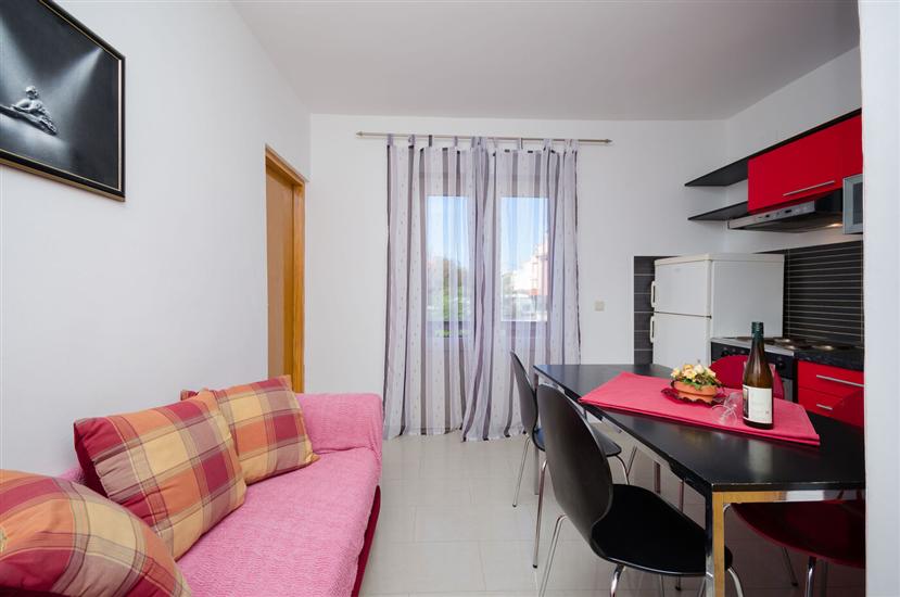 Apartment A4, for 3 persons