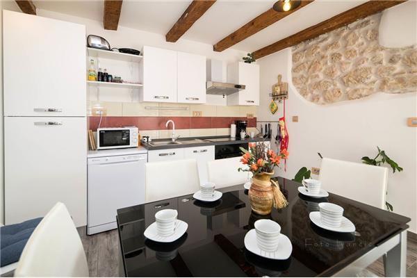 House K1, for 8 persons