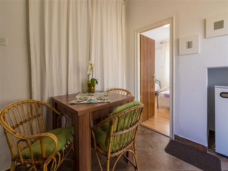 Apartment A2, for 3 persons