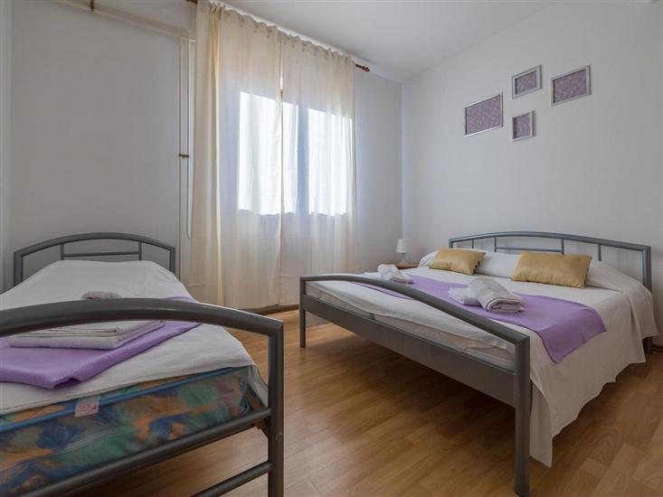 Apartment A2, for 3 persons