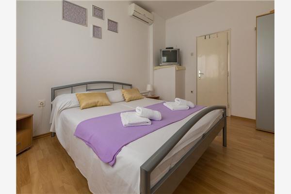 Apartment A2, for 3 persons