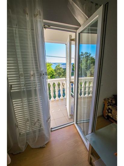 Apartment A2, for 6 persons