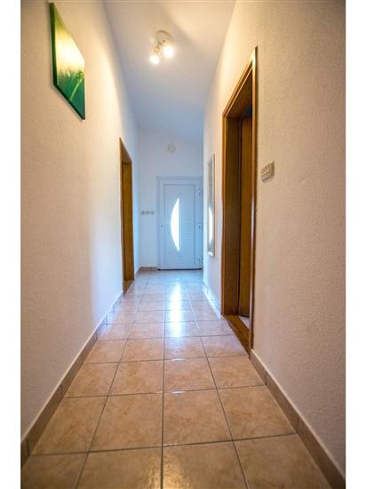 Apartment A2, for 6 persons
