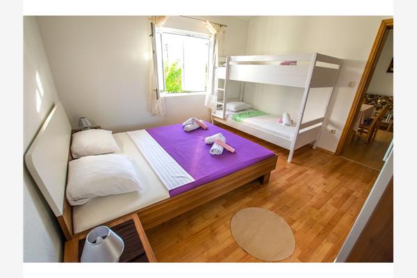 Apartment A2, for 6 persons