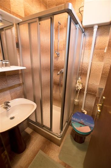 Apartment A1, for 8 persons