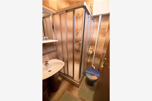 Apartment A1, for 8 persons