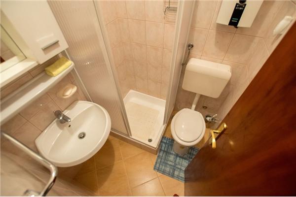 Apartment A2, for 6 persons