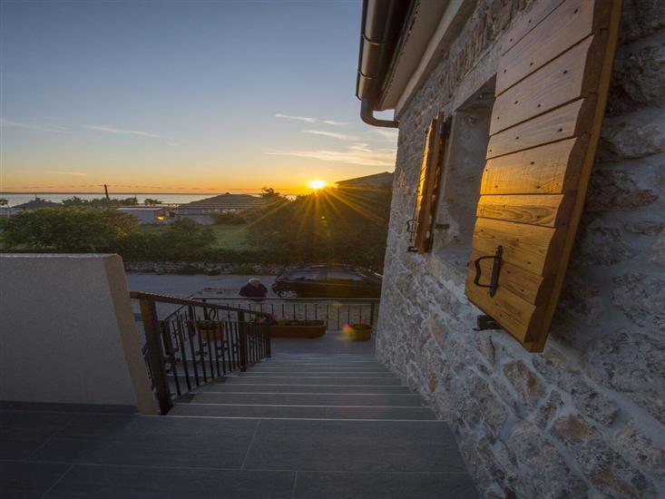 Apartment A2, for 6 persons