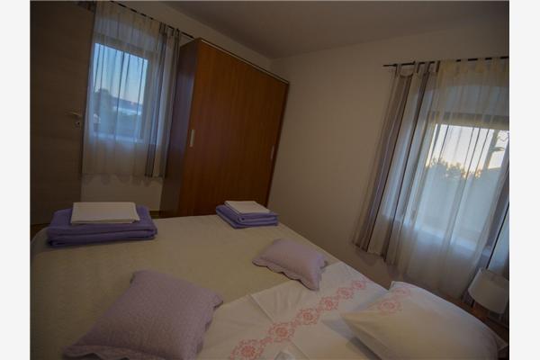 Apartment A2, for 6 persons