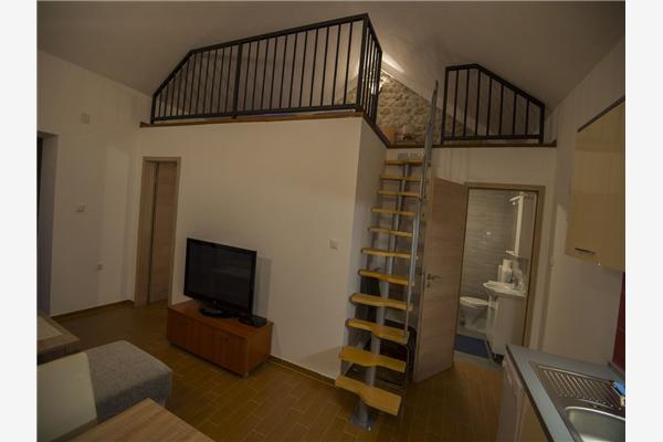 Apartment A2, for 6 persons