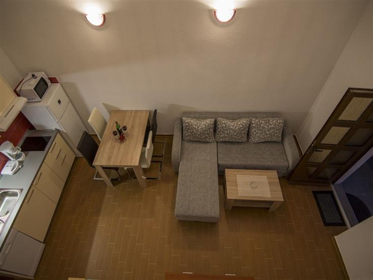 Apartment A2, for 6 persons