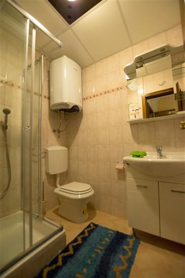 Apartment A4, for 8 persons