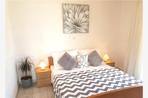 Apartment A1, for 8 persons