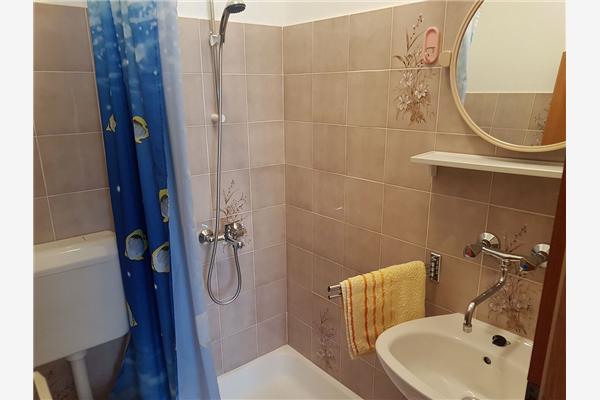 Apartment A1, for 8 persons