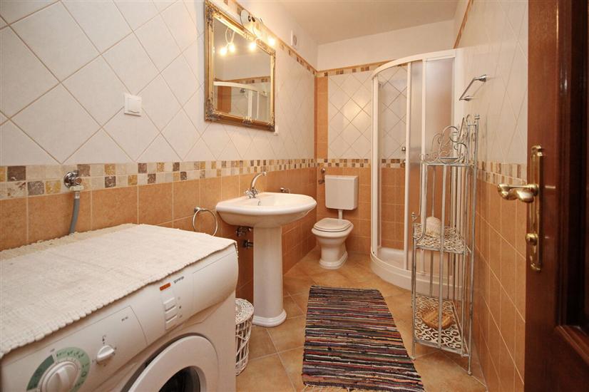 House K1, for 9 persons