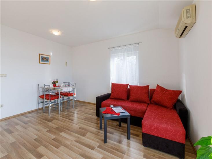 Apartment A2, for 3 persons
