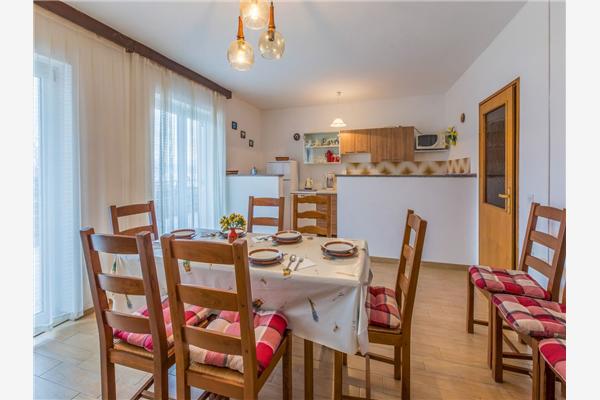 Apartment A4, for 9 persons