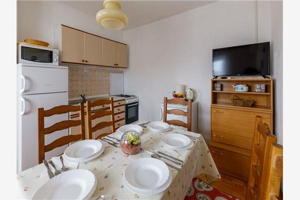 Apartment A1, for 9 persons