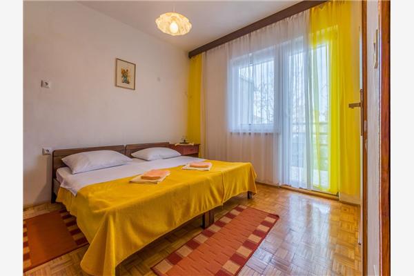 Apartment A1, for 9 persons