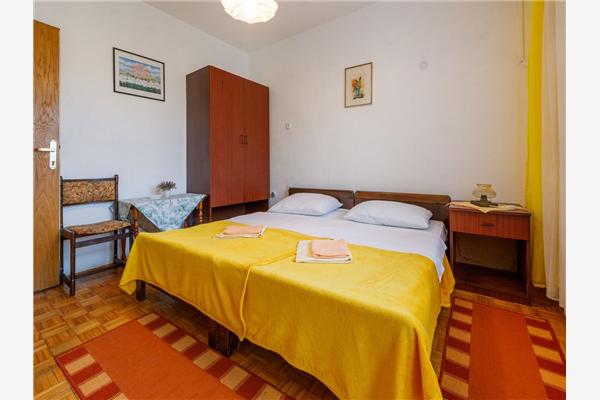 Apartment A1, for 9 persons