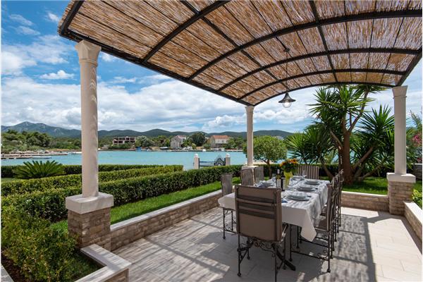 Hiša K1, na 8 osebe