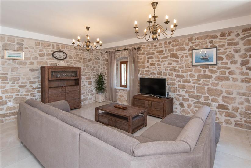 Hiša K1, na 8 osebe