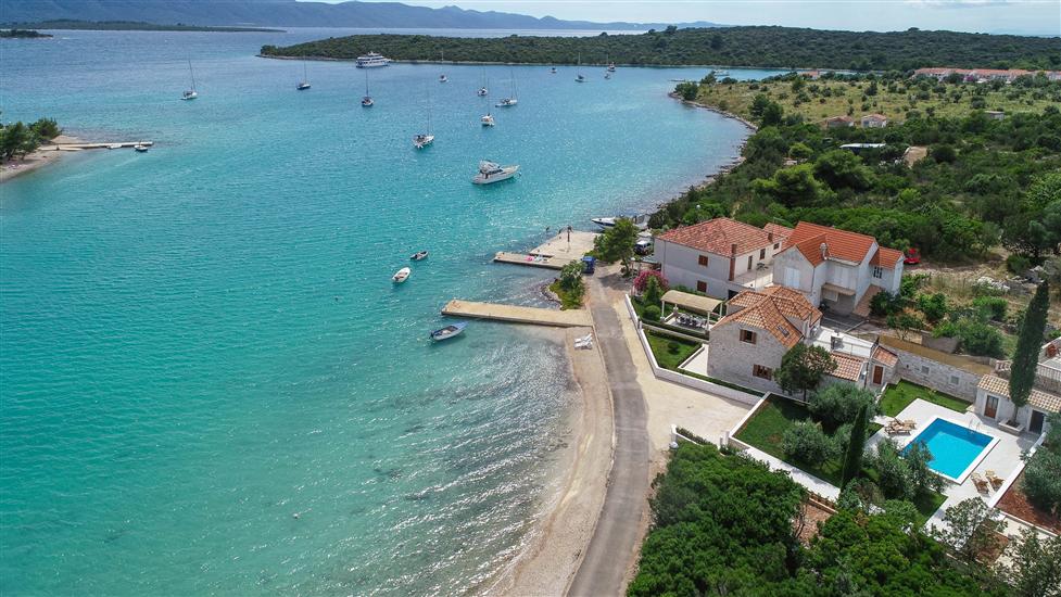 Hiša K1, na 8 osebe