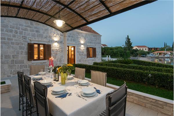 Hiša K1, na 8 osebe