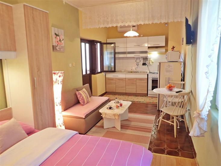 Apartment A1, for 2 persons