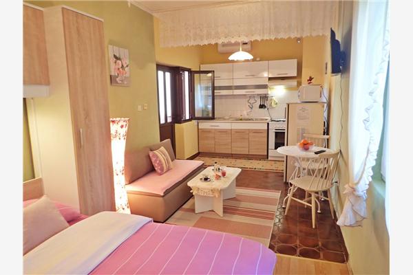 Apartment A1, for 2 persons