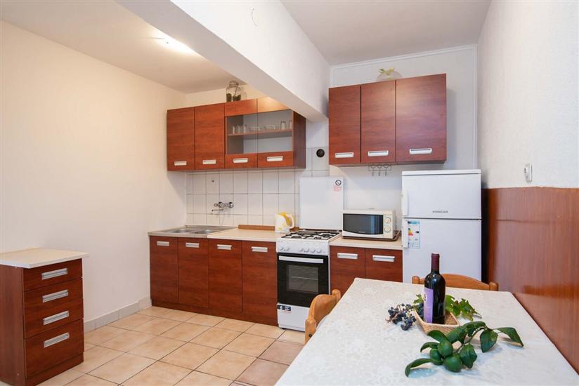 Apartment A1, for 6 persons