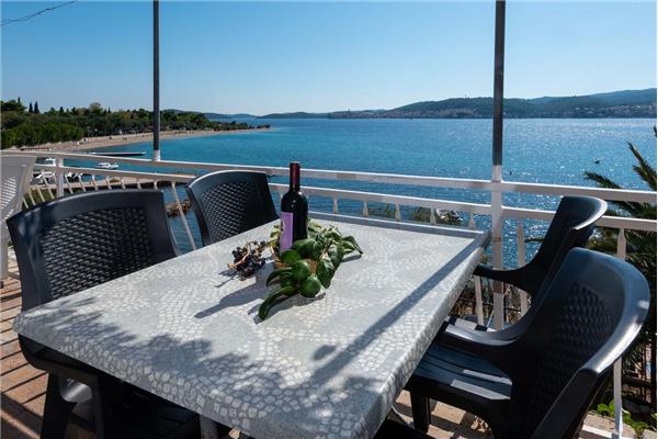 Apartment A1, for 6 persons