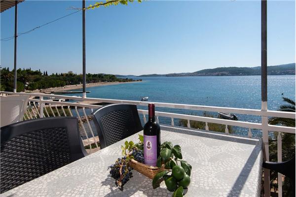 Apartment A1, for 6 persons