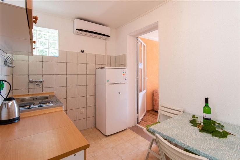 Apartment A3, for 5 persons