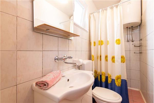 Apartment A3, for 5 persons