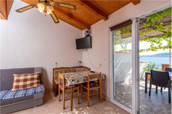 Apartment A4, for 3 persons