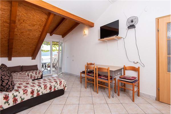 Apartment A5, for 6 persons