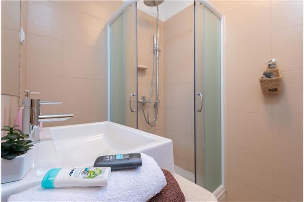 House K1, for 10 persons