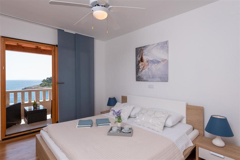 House K1, for 10 persons